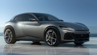 Purosangue е първата кола на бранда, която е с четири врати и с четири пълноценни седалки