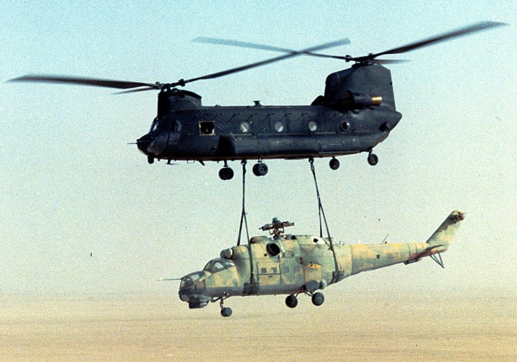 US_Army_160th_SOAR(A)_CH-47_sling-load_a_Mi-24_out_of_Chad-Operation_Mount_Hope_III