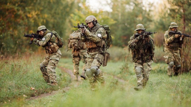 Те смятат, че трябва да има военна подготовка, независимо в какви съюзи членува България