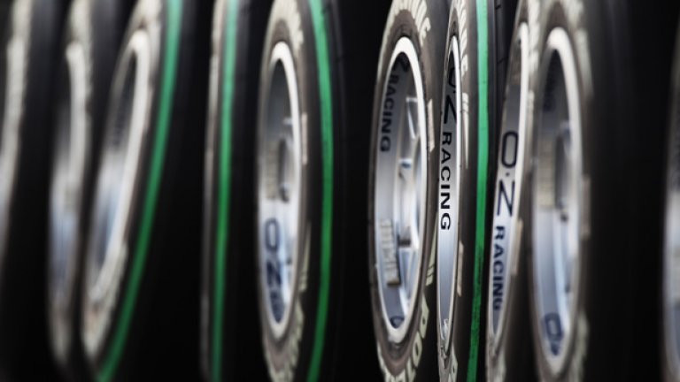 Pirelli замества Bridgestone във Формула 1 догодина