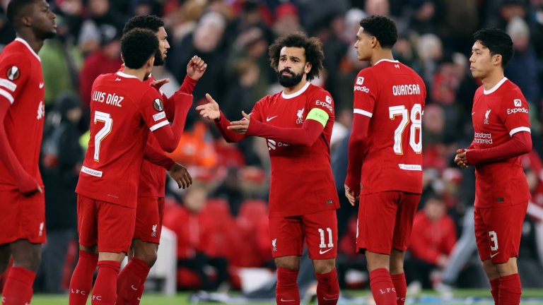 Ливърпул се позабавлява на "Анфийлд" и си осигури първото място