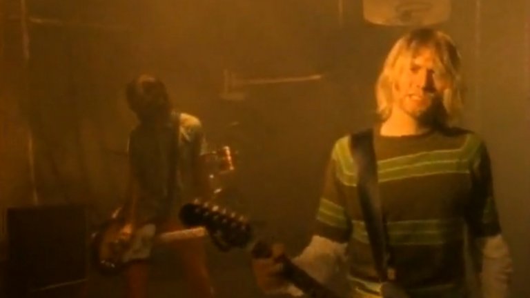  Nirvana - "Smells Like Teen Spirit" 

И тук става въпрос за твърде сходни китарни рифове. "Smells Like Teen Spirit" често е сравнявана с песента "More Than a Feeling" на рок бандата от Масачузетс - Boston. До съдебни сблъсъци не се стига, от Nirvana са напълно наясно с подигравките, че един от най-големите им хитове е "краден". За да се надсмеят над слуховете, през 1992 г. на едно шоу в Рийдинг, Англия, те започват да изпълняват "More Than a Feeling", преди плавно да продължат с тяхното парче. 
