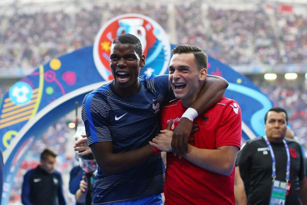 "Изгониха ме от Сити, но аз завих зад ъгъла и отидох в Юнайтед. В Албания бях като крал"