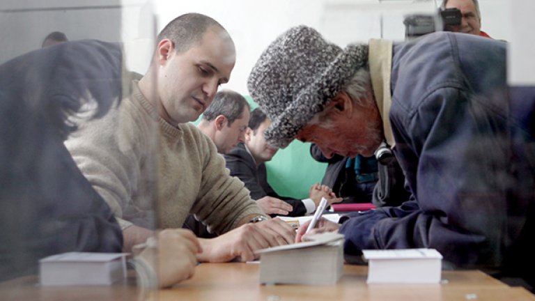 В района живеят над 4000 военнослужещи с техните семейства