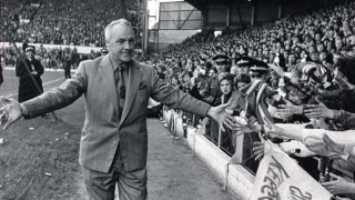 29 години след смъртта на една от най-влиятелните личности в историята на клуба сайтът на Ливърпул отново напомни за Бил Шенкли