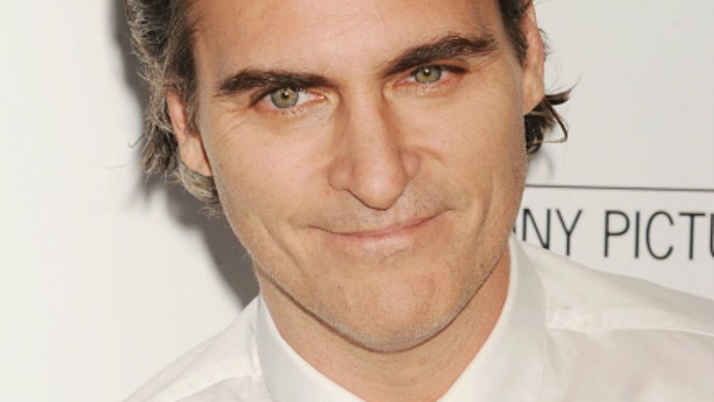 480188532-actor-joaquin-phoenix-arrives-at-the-gettyimages