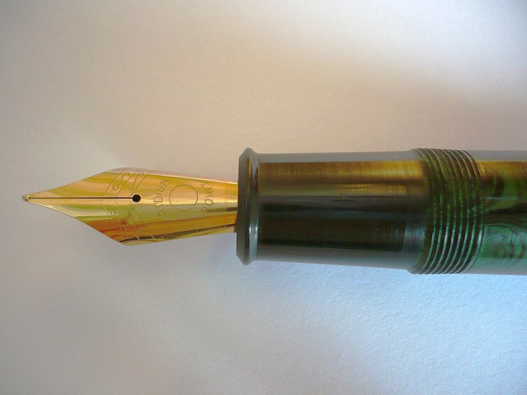 Gama_Supreme_Flat_Top_ebonite_eyedropper_fountain_pen_3