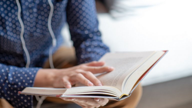 Сайтът Goodreads, както всяка година, обяви най-добрите книги за изминалата 2019 г. Победителите се определят от потребителите на сайта и са разделени в няколко категории. Вижте кои са победителите
