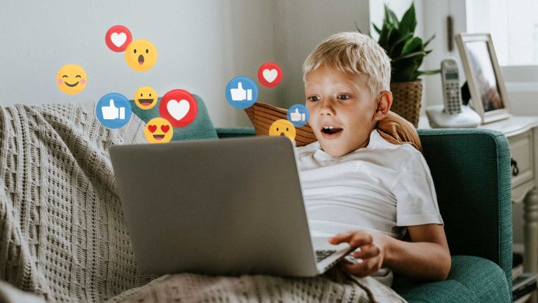 80% от децата създават първия си профил преди да навършат 12 години, сочи проучване на Yettel