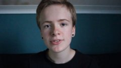 В Норвегия все повече деца сменят пола си (на снимката: най-известният транссексуален младеж в страната е ютубърът Ковю Кингсрьод)