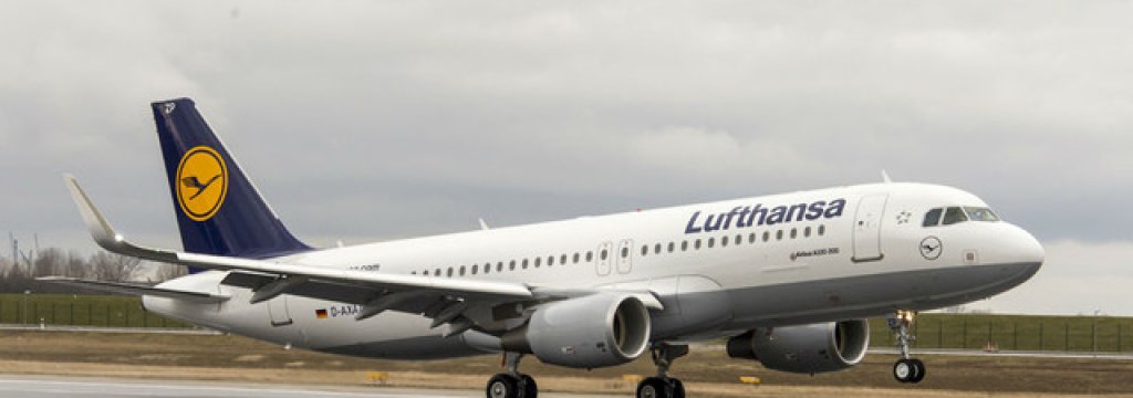Lufthansa104_A320_