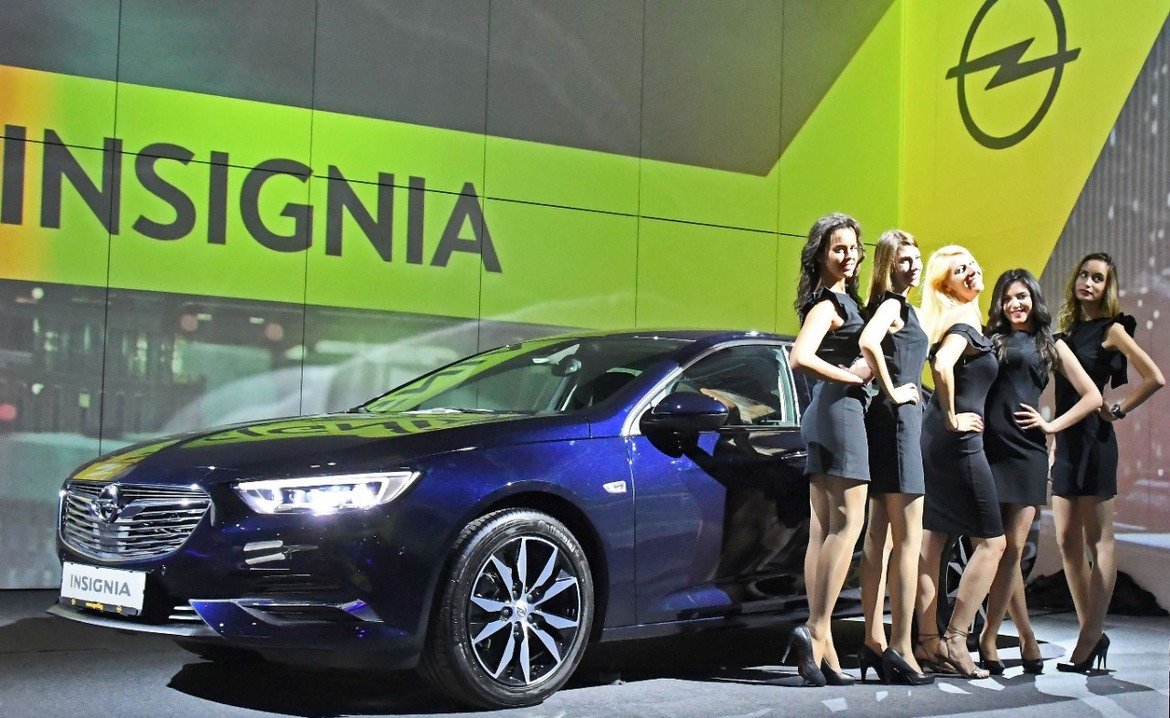 Новата Insignia е достойно продължение на първото поколение на модела, лансирано през 2008-а.
