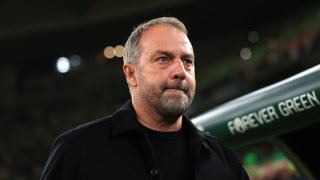 Флик скочи на германски съдия, Симеоне с голяма закана за реванша