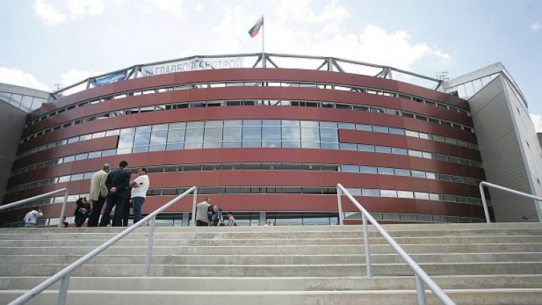 С волейболен мач между България и Сърбия бе открито новото спортно бижу на София - мултифункционалната зала "Арена Армеец"
