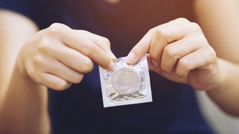 Предвижда се недостиг и на презервативи заради COVID-19
