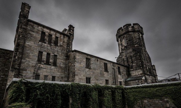Затворът във Филаделфия, Пенсилвания е "подслонявал" бандити като Уили Сътън и Ал Капоне
