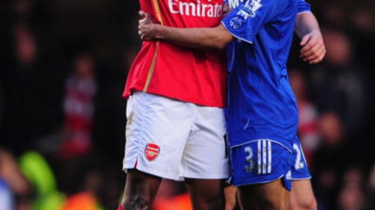 Ашли Коул за Уилям Галас
Отбори: Челси и Арсенал (лятото на 2006-а)
Сума: 5 млн. паунда + Галас за Коул
Арсенал определено загуби от тази размяна, след като взе малка сума за един от най-добрите бекове в историята на Англия, въпреки че взе класен бранител като Галас без пари, докато Челси спечели много.