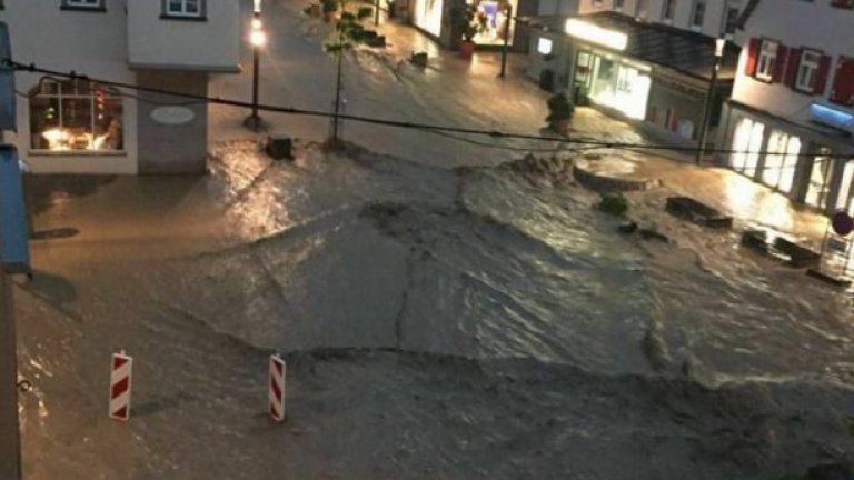Тежки наводнения в Германия - с жертви 