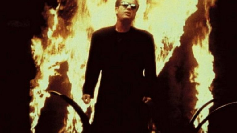 Billy Joel - We Didn't Start the Fire 
Да, след референдума за Брекзит светът действително изглеждаше доста, доста откачен. Сега май просто свикнахме вече с новите нива на лудост.