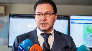 Даниел Митов призова прокурорския син да се предаде