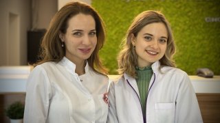 "Не изпадайте в крайности в храненето", съветва диетологът д-р Райна Стоянова. Тя и нейната дясна ръка Кристина Вавура ще дадат ценни съвети и на участниците в кампанията ни Get in Shape 3.