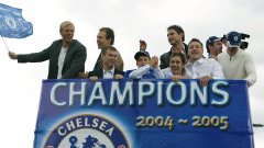 Шампионите на Челси от сезон 2004/05. Всички са толкова млади тук...