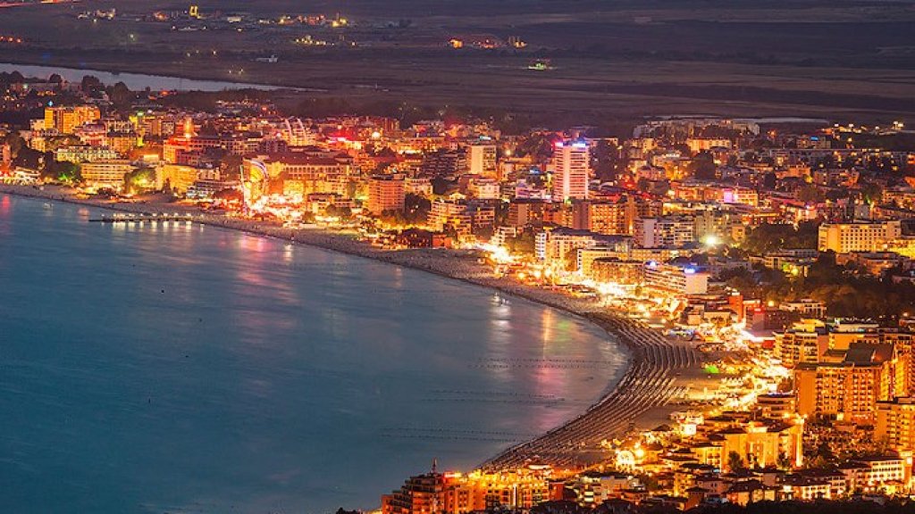 Sunny-Beach-Night слънчев бряг