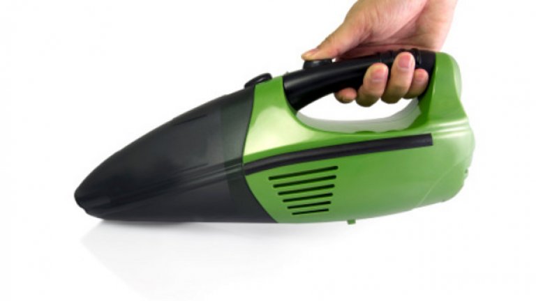 Мини-прахосмукачки
Още по времето на мисиите Apollo NASA започва съвместна работа с Black & Decker за разработване на инструменти с акумулаторно захранване, които да се използват при събирането на проби от лунната повърхност. 
Прототипите на космическата серия стават база за разработването на цяла линия от потребителски, медицински и производствени безжични инструменти - включително популярните мини-прахосмукачки.