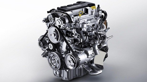 4-цилиндровият бензинов двигател осигурява 150 конски сили и 220 Nm въртящ момент