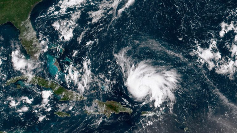 Извънредно положение във Флорида заради урагана "Дориан"
