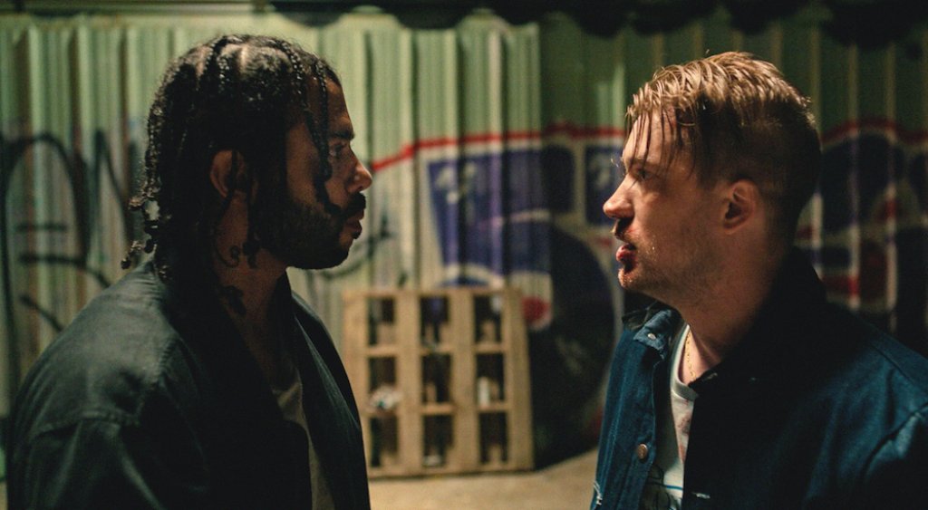 "Blindspotting" 
Какво правиш след хит като "Hamilton"? Ако си носителят на Тони Давид Дигс, хващаш химикалката (заедно с Рафаел Касал) и написваш комедия.