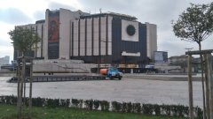 Неремонтирана от създаването си преди 35 години, сградата на НДК трябва да бъде подготвена за Председателството на Съвета на Европейския съюз за 9 месеца