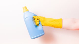 Разследването на bTV сочи, че 100 мл концентрат могат да бъдат закупени за 43 лева