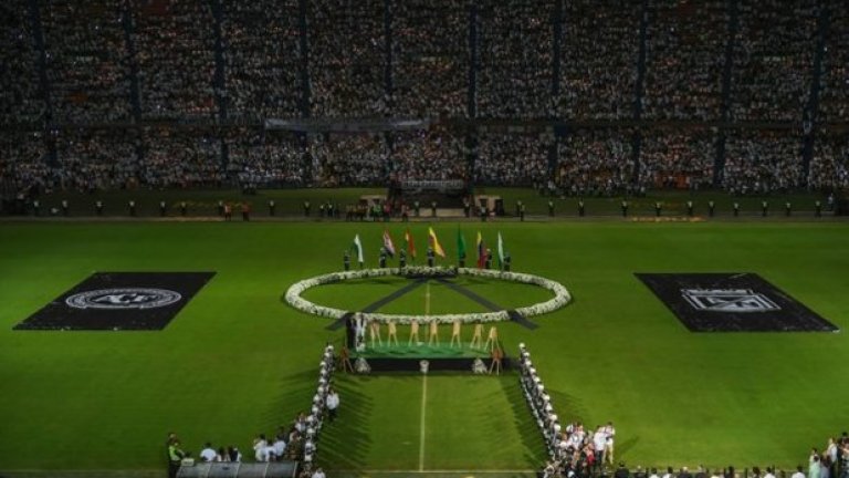 Велик момент: 100-хиляден духовен мост свърза Чапеко и Меделин