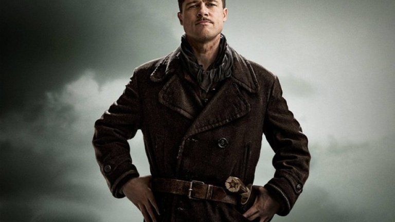 "Гадни копилета" ( Inglourious Basterds , 2009)
Под режисурата на Куентин Тарантино, Брад Пит играе лейтенант Алдо Рейн, по прякор Алдо Апача. Той говори бързо и с южняшки акцент. Образът му на отмъстителен американски военен с индианска кръв от малко населено място в Тенеси е сложен. Това е трудна роля за големи актьори и неслучайно сред най-добрите на Пит. Това е върхова роля на актьора, но според Pretty Famous има едва 93.39 от 100 възможни точки.