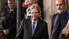 Президентът на Италия Серджо Матарела връчи мандат за съставяне на ново правителство на досегашния външен министър Паоло Джентилони. 