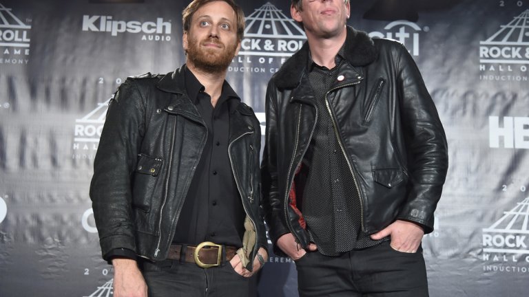 The Black Keys - I Got Mine
Този специфичен грууви звук, с който The Black Keys са типични, може да се разпознае винаги. И макар I Got My да не е точно най-известната им песен, именно тук това си личи най-добре.