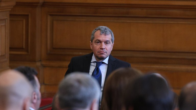 Толкова много хора за изчегъртване, толкова малко време...