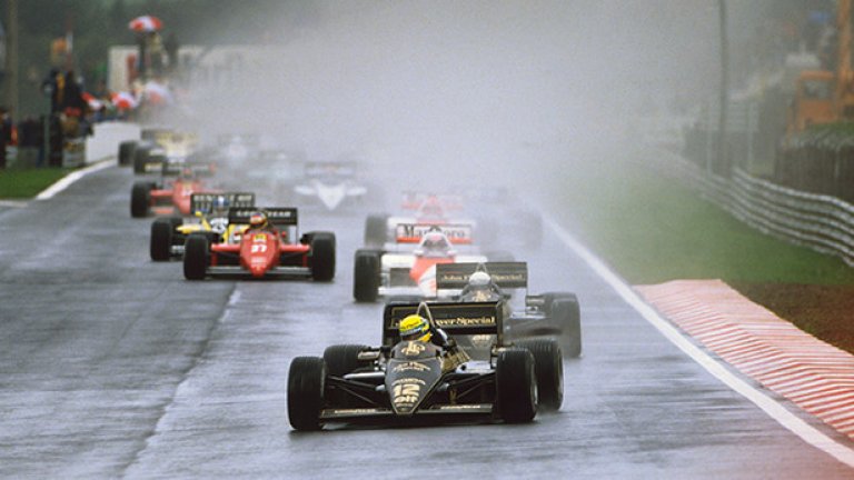 Сена води колоната на "Ещорил" от старта до финала