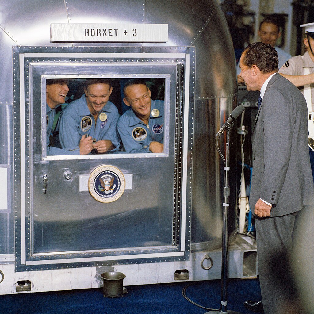 President_Nixon_welcomes_the_Apollo_11_astronauts_aboard_the_U.S.S._Hornet