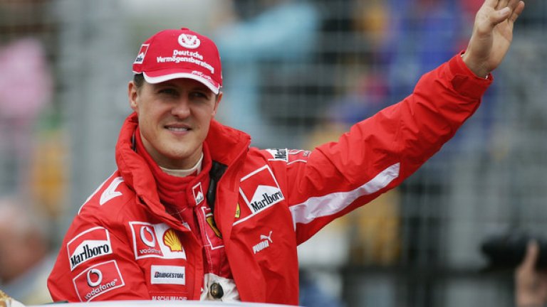 Седемкратният световен шампион във Формула 1, претърпя тежки наранявания след падане със ски във Френските Алпи, където бе на почивка с близките си в края на декември 2013 г.