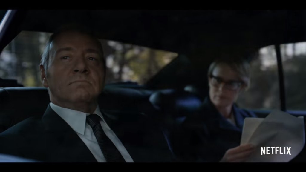 “House of Cards” 
Фрнасис Ундърууд предава всеки по пътя си към най-голямата власт в света. Сезон 5 стартира на 30 май. 