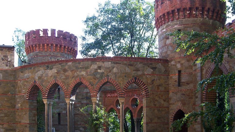 Замъкът Камиенец Забковиски
