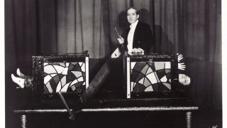 Howard-Thurston-sawing