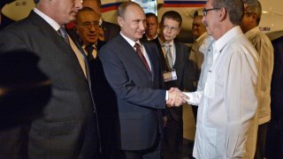 140711-putin-cuba-mn-1100_455532b2e2bc5ebd2036c95facfccadc