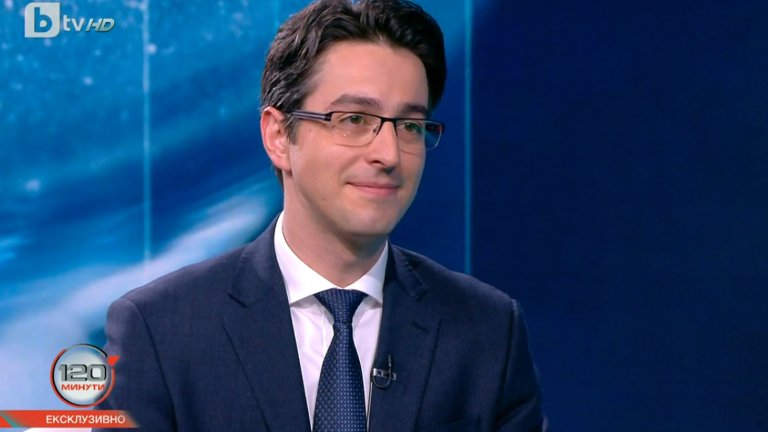 Атанас Атанасов коментира, че не е употребявал алкохол или наркотици преди видеото си от петък, каквито спекулации имаше