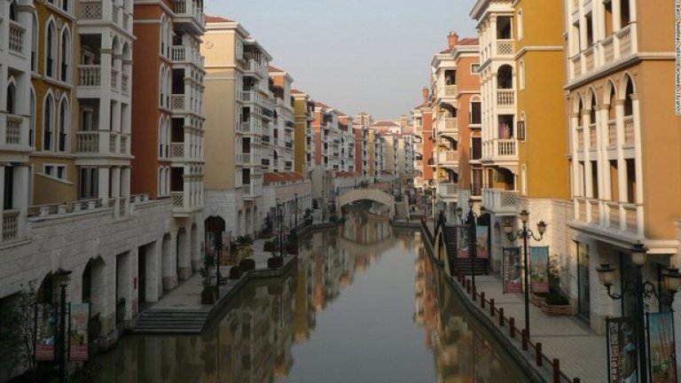 Реплика на канал от Венеция в Ханджоу