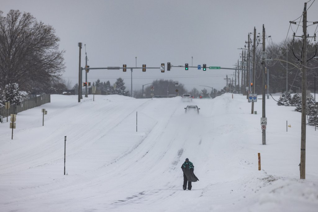 Страховита зима в САЩ - арктически студ до минус 45 и транспортен хаос (СНИМКИ)