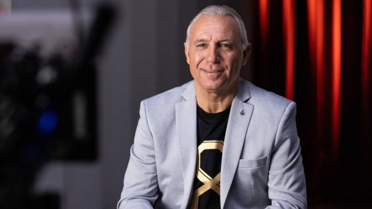 Водещ ще е актьорът Александър Сано