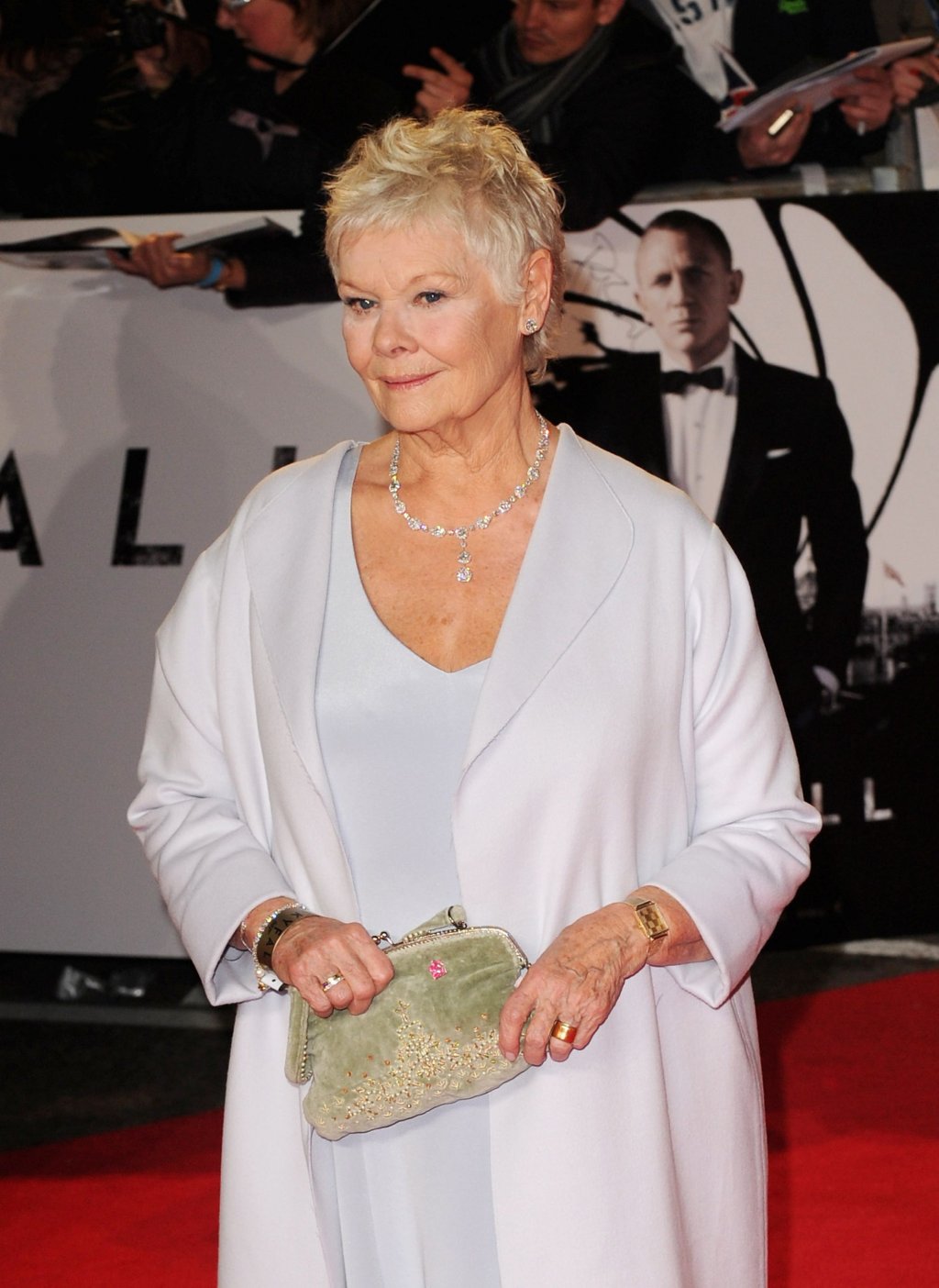 Джуди Денч във филмите за "Джеймс Бонд"
След Робърт Браун и Бърнард Ли Джуди Денч пое ролята на М в поредицата за Джеймс Бонд, започвайки с филма "Златното око" от 1995 г. Тя се появи в седем продукции за Бонд, като завърши кариерата си в тази роля със "Скайфол" от 2012 г. Неин наследник в останалите части от поредицата е Ралф Файнс.